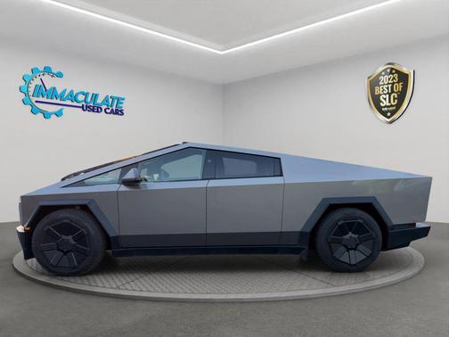 2024 Tesla Cybertruck Cyberbeast