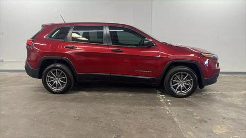 2016 Jeep Cherokee Sport