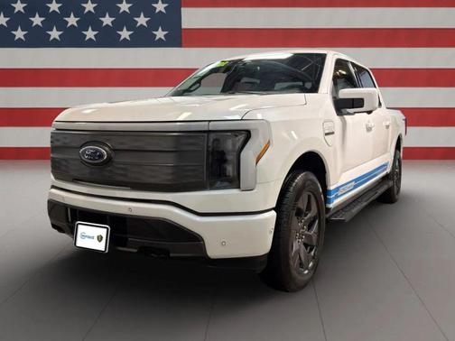 2022 Ford F-150 Lightning LARIAT