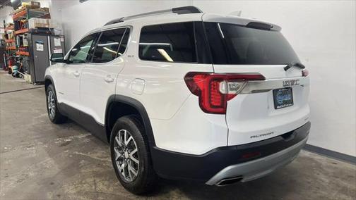 2023 GMC Acadia AWD SLT
