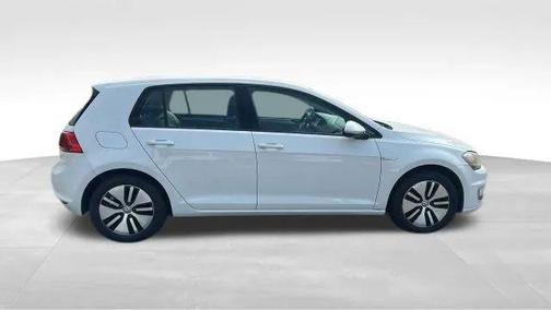 2016 Volkswagen e-Golf SEL Premium