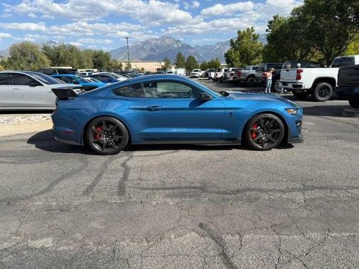 Blue Metallic 2020 Ford Shelby GT500 Base