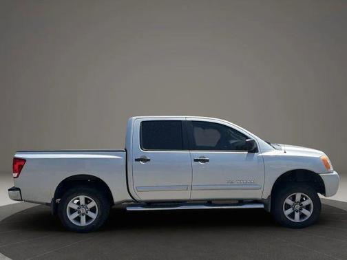 Silver Lightning Metallic 2011 Nissan Titan SV
