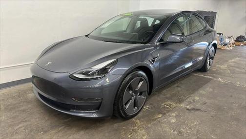 2023 Tesla Model 3 Standard Range