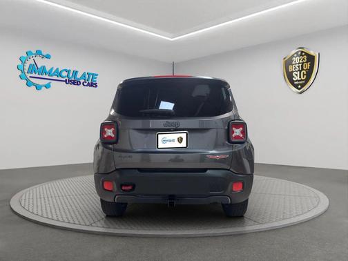 2016 Jeep Renegade Trailhawk