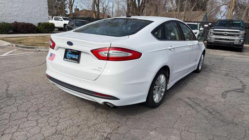 2016 Ford Fusion Hybrid SE