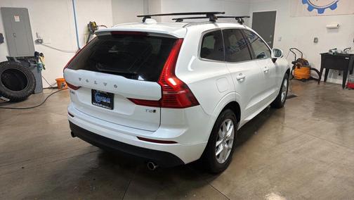 2018 Volvo XC60 T5 Momentum