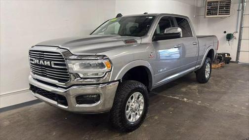 2020 RAM 2500 Laramie Crew Cab 4X4 6'4' Box
