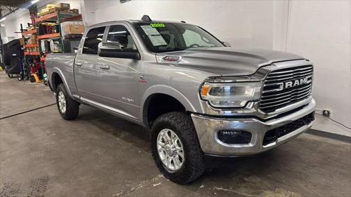 2020 RAM 2500 Laramie Crew Cab 4X4 6'4' Box