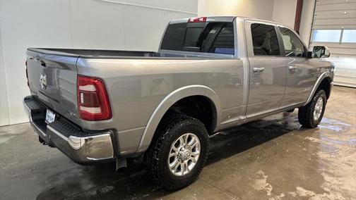 2020 RAM 2500 Laramie Crew Cab 4X4 6'4' Box