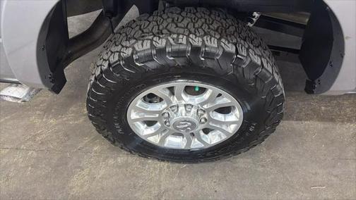 2020 RAM 2500 Laramie Crew Cab 4X4 6'4' Box