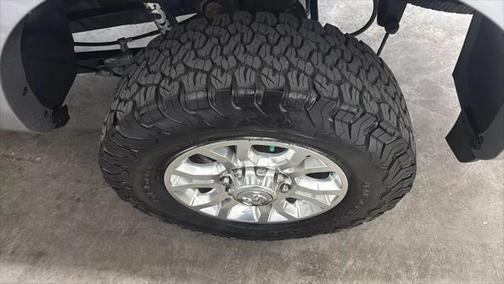 2020 RAM 2500 Laramie Crew Cab 4X4 6'4' Box