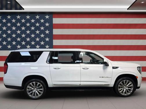 2022 GMC Yukon XL Denali