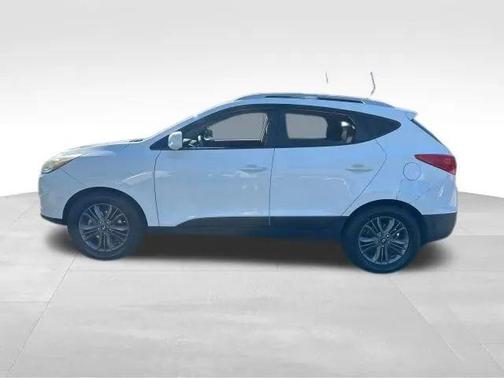 2015 Hyundai TUCSON SE