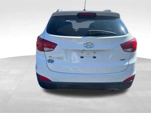 2015 Hyundai TUCSON SE