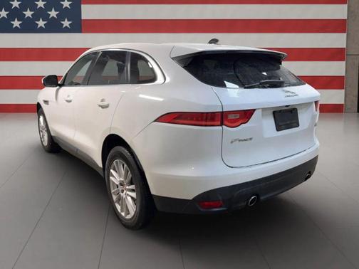 2020 Jaguar F-PACE 30t Prestige