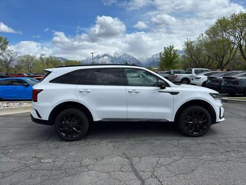 2022 Kia Sorento SX