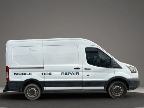 2017 Ford Transit-250 Base