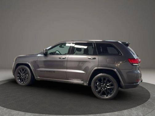 2017 Jeep Grand Cherokee Altitude