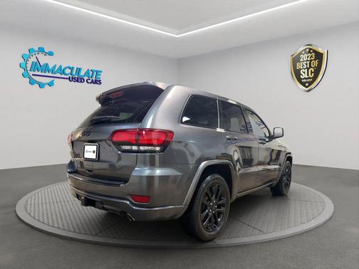 2017 Jeep Grand Cherokee Altitude