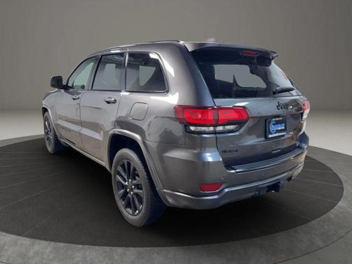 2017 Jeep Grand Cherokee Altitude