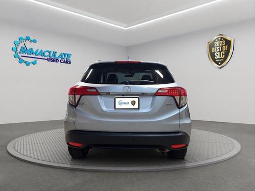 Lunar Silver Metallic 2022 Honda HR-V EX