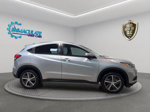 Lunar Silver Metallic 2022 Honda HR-V EX