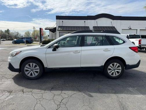 2019 Subaru Outback 2.5i