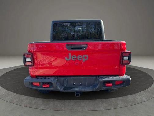 Firecracker Red Clearcoat 2020 Jeep Gladiator Rubicon