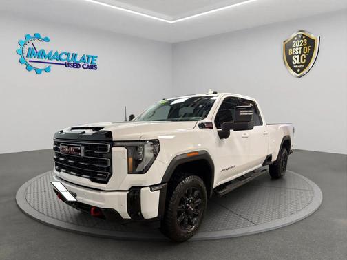 2025 GMC Sierra 3500 AT4