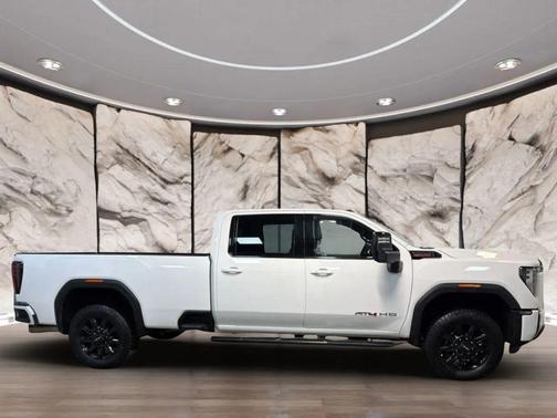 2025 GMC Sierra 3500 AT4