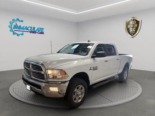 2017 RAM 2500 Big Horn Crew Cab 4x4 6'4' Box