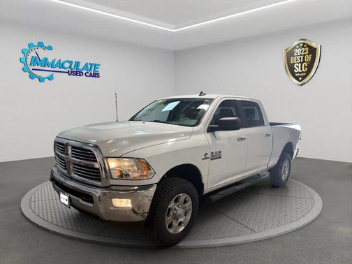 2017 RAM 2500 Big Horn Crew Cab 4x4 6'4' Box