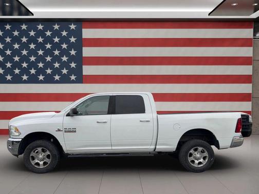 2017 RAM 2500 Big Horn Crew Cab 4x4 6'4' Box