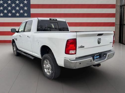 2017 RAM 2500 Big Horn Crew Cab 4x4 6'4' Box