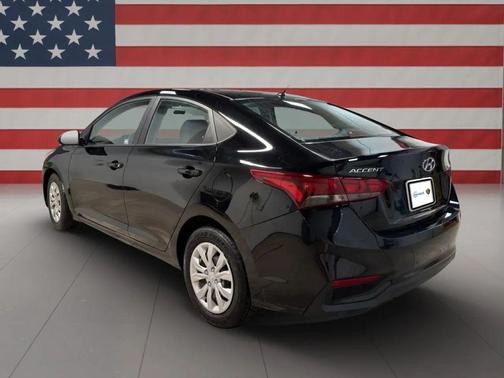 2020 Hyundai Accent SE