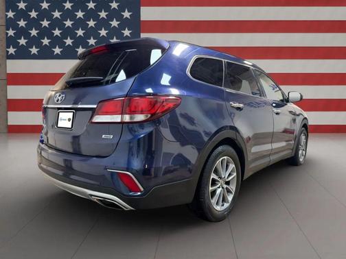 2017 Hyundai SANTA FE SE