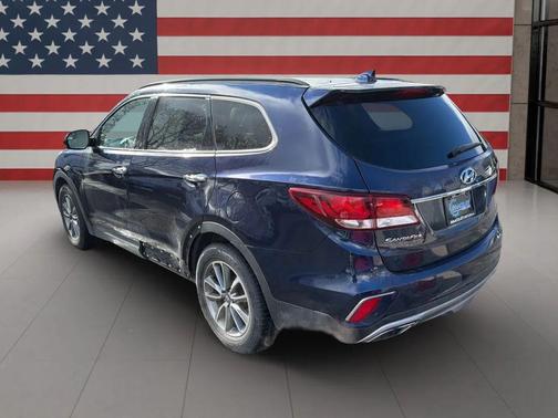 2017 Hyundai SANTA FE SE