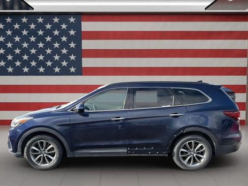 2017 Hyundai SANTA FE SE