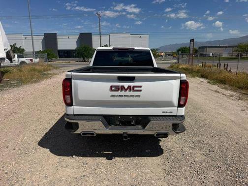 Summit White 2023 GMC Sierra 1500 SLE