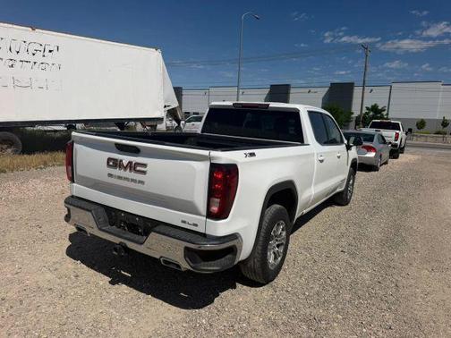 Summit White 2023 GMC Sierra 1500 SLE