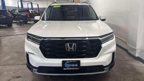 2023 Honda Pilot Touring 8-Passenger
