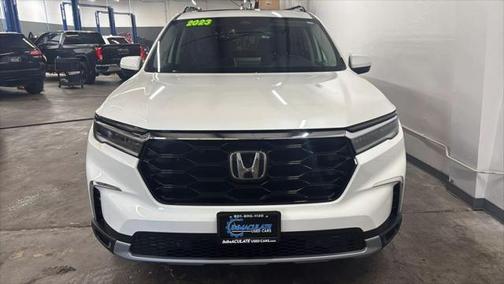 2023 Honda Pilot Touring 8-Passenger