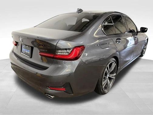 2021 BMW 330 xDrive