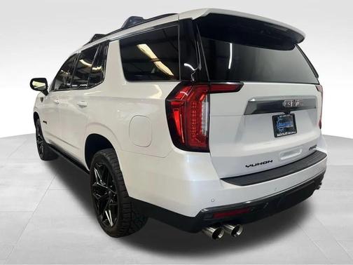 2022 GMC Yukon 4WD AT4