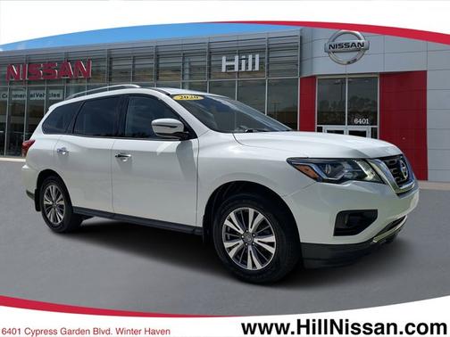 2020 Nissan Pathfinder SV
