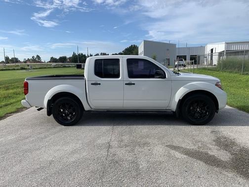 2021 Nissan Frontier SV