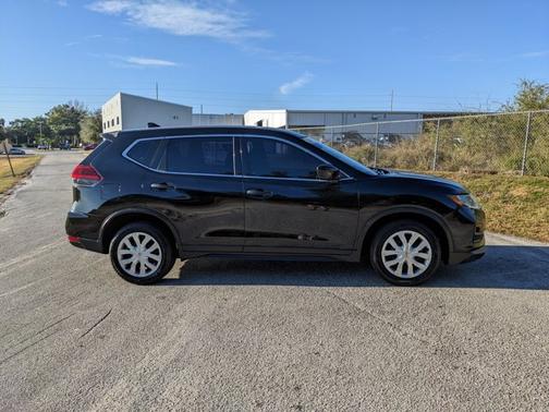 2019 Nissan Rogue S