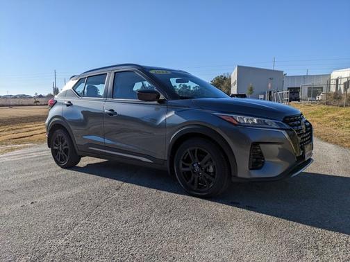 2024 Nissan Kicks SR