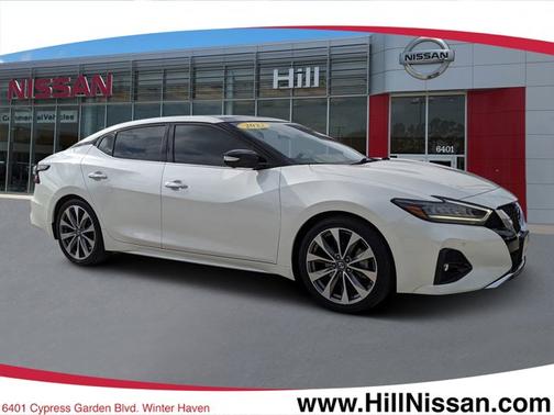 White 2022 Nissan Maxima Platinum